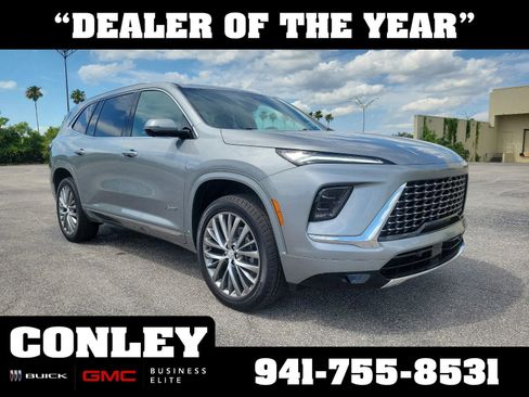 Used 2026 Buick Enclave Avenir FWD image 1