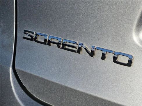 Used 2017 Kia Sorento L FWD image 28
