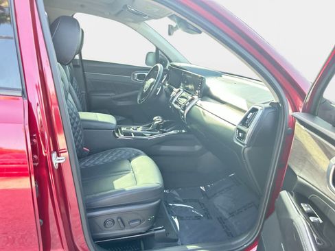 Used 2023 Kia Sorento SX Prestige AWD/4WD image 14