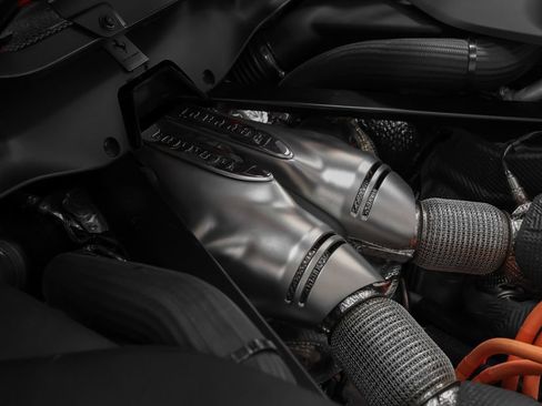 Certified 2023 Ferrari 296 GTB RWD image 35