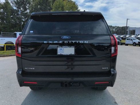 New 2025 Ford Expedition Max Active image 5