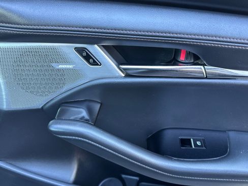 Used 2025 MAZDA MAZDA3 2.5 S Hatchback w/ Premium Pkg image 21