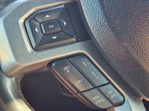 Used 2021 Ford F250 4x4 Crew Cab Super Duty image 15