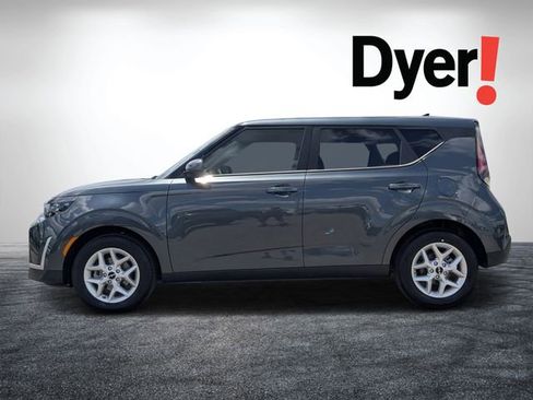 Certified 2025 Kia Soul LX w/ LX Technology Package FWD image 7