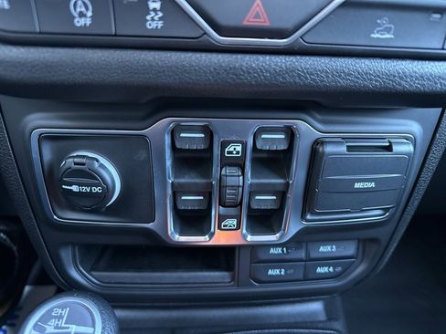 New 2026 Jeep Gladiator Sport image 69