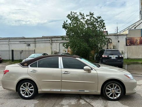 Used 2011 Lexus ES 350 FWD image 4