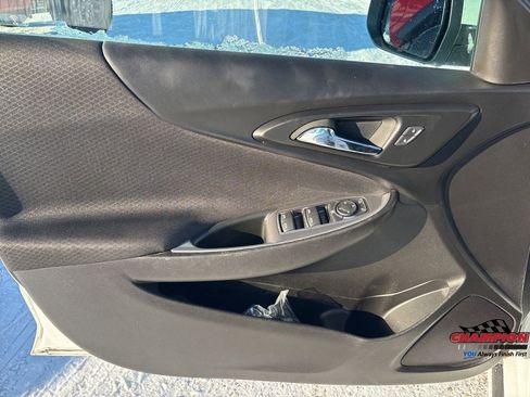 Used 2024 Chevrolet Malibu LT image 14