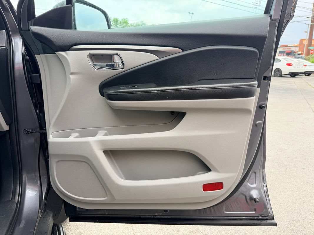 Used 2016 Honda Pilot EX image 24