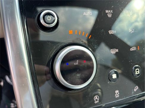 Used 2022 Land Rover Discovery Sport SE R-Dynamic image 33