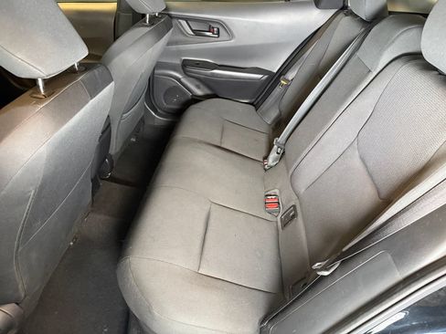 Used 2024 Toyota Prius LE FWD image 21