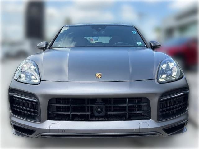 Used 2023 Porsche Cayenne GTS AWD/4WD image 2