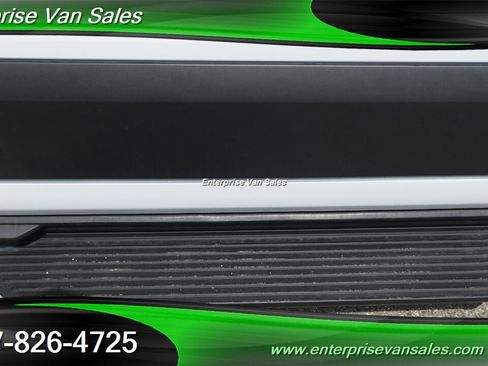 Used 2021 Ford Transit 350 XLT RWD image 11