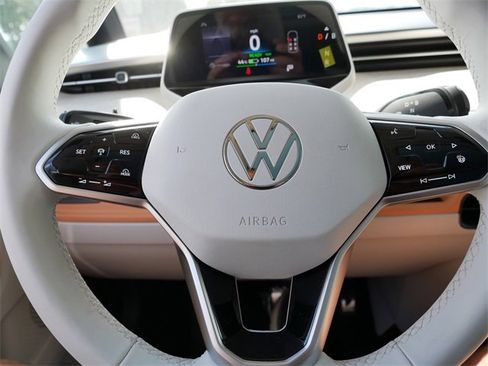 New 2025 Volkswagen ID. Buzz 1st Edition image 11