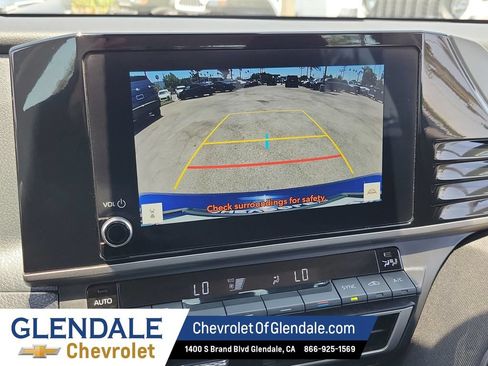 Used 2025 Toyota Camry LE FWD image 27