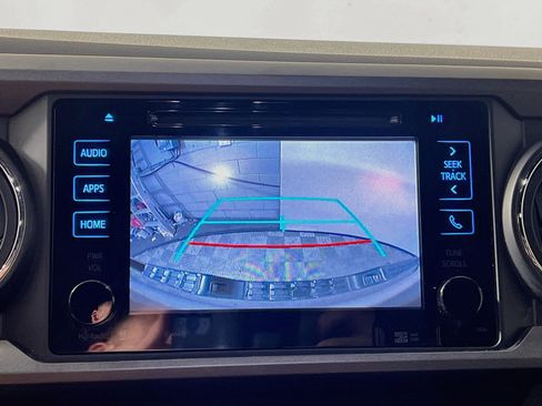 Used 2019 Toyota Tacoma TRD Sport RWD image 28