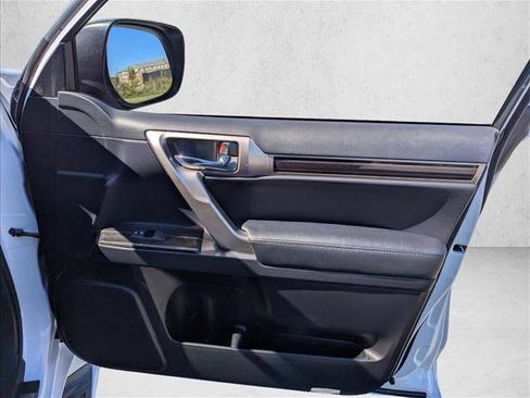 Used 2021 Lexus GX 460 Premium w/ Premium Package image 26