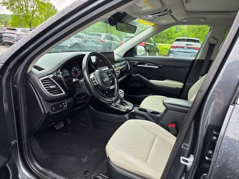 Certified 2023 Kia Seltos EX AWD/4WD image 14