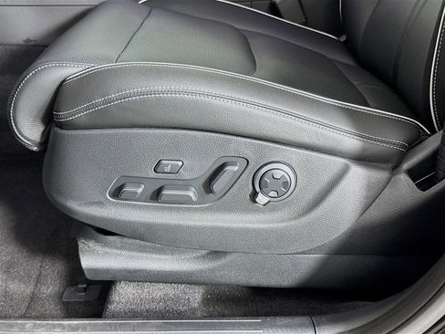 New 2023 Genesis Electrified GV70 Advanced image 21