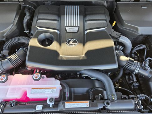 New 2026 Lexus LX 600 4WD w/ Luxury Package image 22