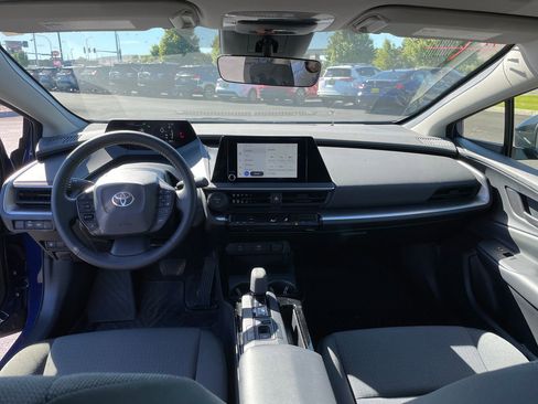 Used 2023 Toyota Prius LE AWD/4WD image 11