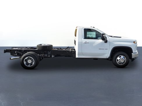 New 2025 Chevrolet Silverado 3500 LT w/ Ambulance/Fire/Rescue Package image 4