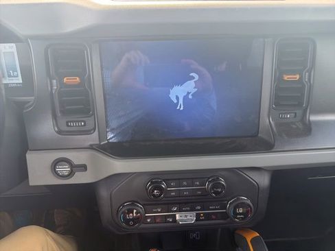 Used 2023 Ford Bronco Badlands AWD/4WD image 12
