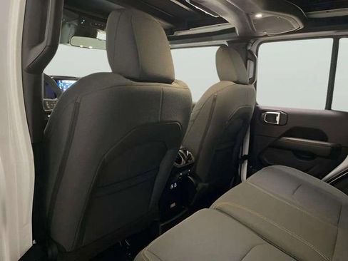 Used 2025 Jeep Wrangler Sahara 4xe w/ Safety Group image 15