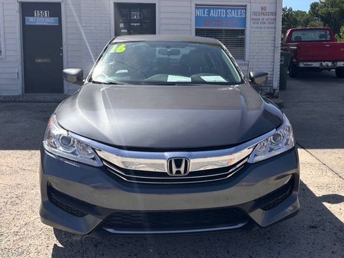 Used 2016 Honda Accord LX image 2
