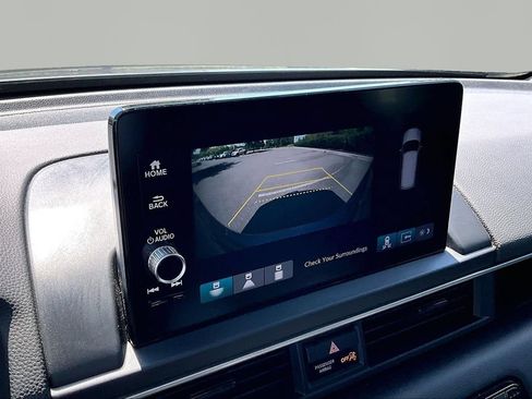 Used 2025 Honda Pilot EX-L image 13