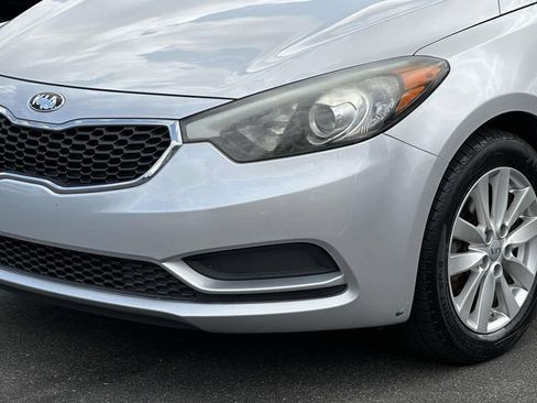 Used 2014 Kia Forte LX w/ Popular Package FWD image 6