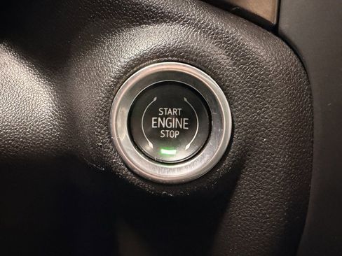 Used 2022 Chevrolet Silverado 2500 High Country w/ Z71 Off-Road Package image 53