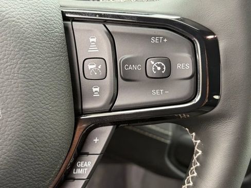 New 2026 RAM 2500 Limited AWD/4WD image 19