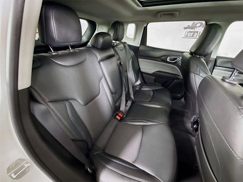 Used 2022 Jeep Compass Latitude w/ Sun and Sound Group image 30