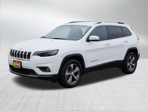 Used 2019 Jeep Cherokee Limited w/ Trailer Tow Group image 3