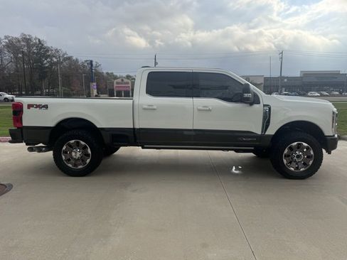 Used 2024 Ford F250 King Ranch w/ FX4 Off-Road Package image 6