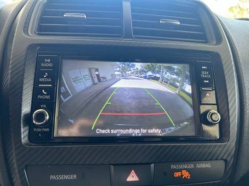Used 2021 Mitsubishi Outlander Sport ES FWD image 9