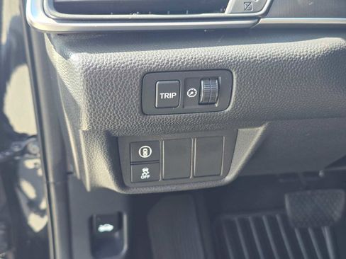 Used 2018 Honda Accord LX image 24