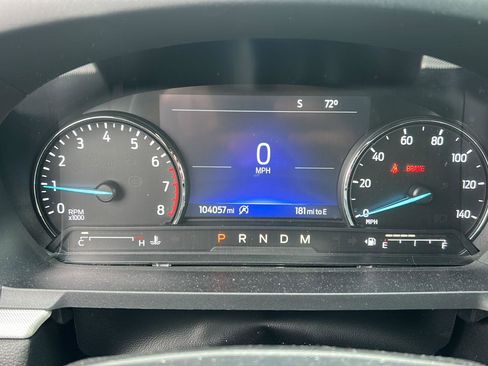 Used 2020 Ford Explorer XLT w/ Equipment Group 202A AWD/4WD image 12