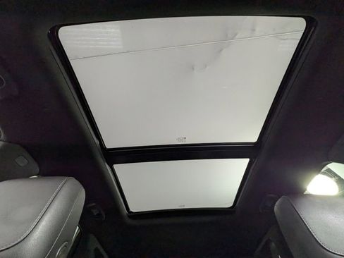 Certified 2022 Cadillac XT5 Premium Luxury image 8