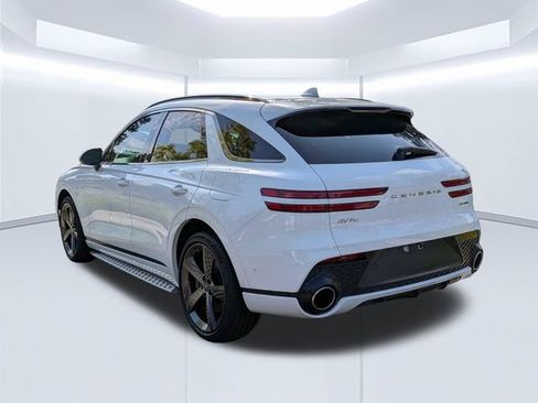 Used 2025 Genesis GV70 3.5T Sport w/ Sport Advanced Package AWD/4WD image 7