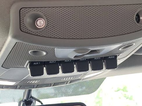 Used 2019 Ford F350 Lariat AWD/4WD image 10