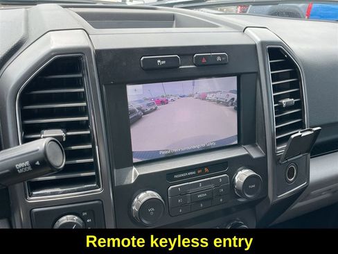 Used 2019 Ford F150 XLT w/ Trailer Tow Package image 12