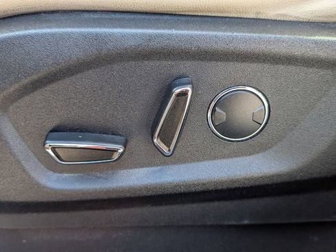 Used 2017 Ford Edge Titanium w/ Technology Package image 14