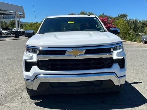Used 2025 Chevrolet Silverado 1500 LT RWD image 6