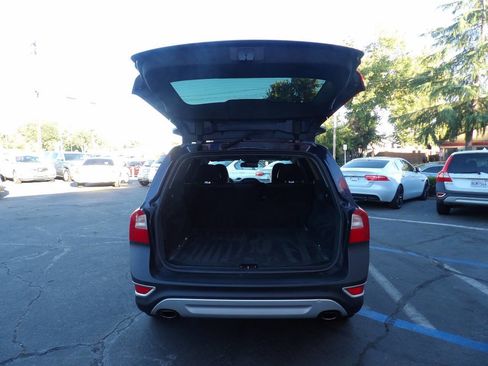 Used 2012 Volvo XC70 T6 AWD/4WD image 10