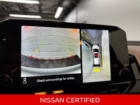 Certified 2025 Nissan Pathfinder SL AWD/4WD image 17