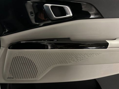 Certified 2022 Kia Carnival SX Prestige image 23