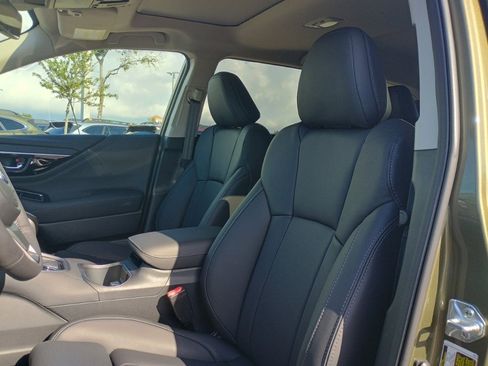 New 2025 Subaru Outback Limited image 11