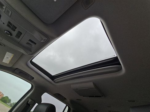 Used 2020 GMC Yukon Denali w/ Open Road Package AWD/4WD image 22