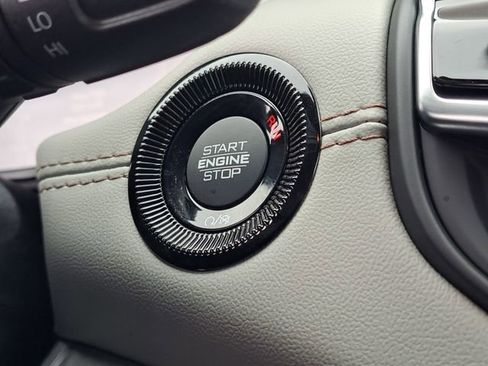 New 2026 Jeep Compass Limited image 11